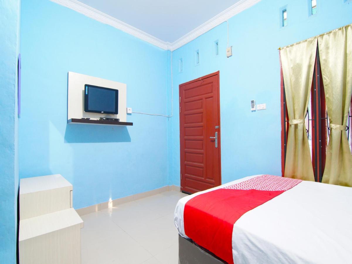 Oyo 90752 Ridho Guest House Syariah Dumai Luaran gambar