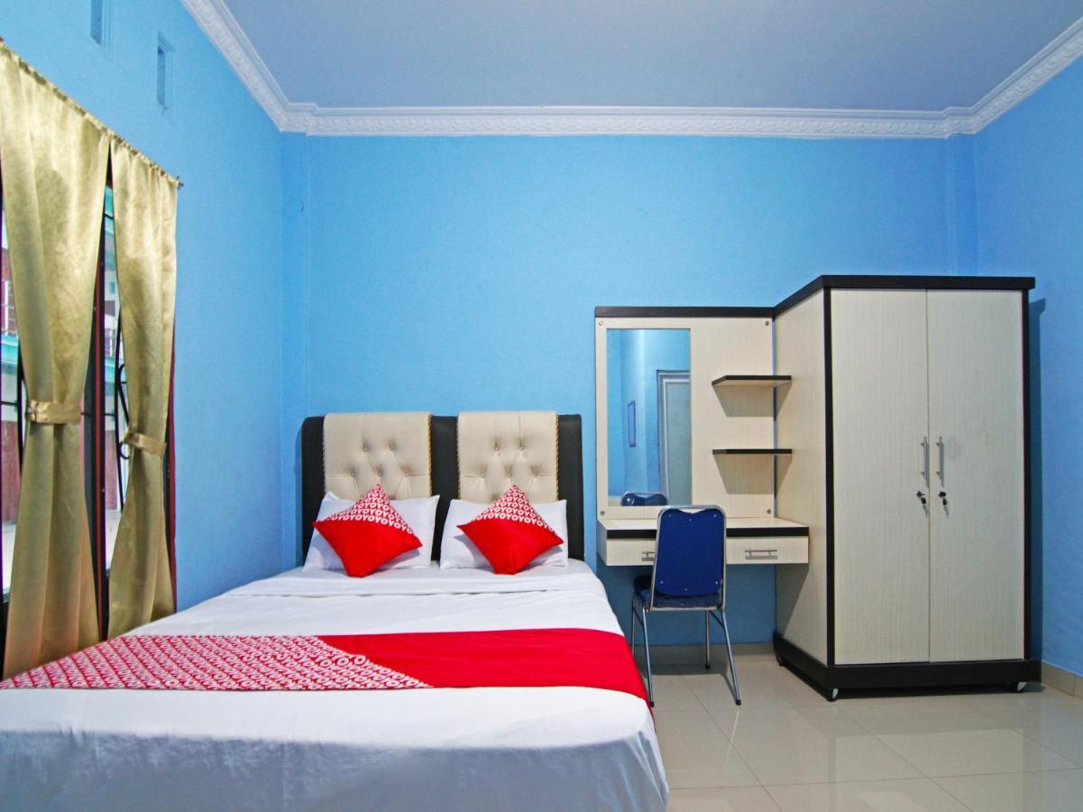 Oyo 90752 Ridho Guest House Syariah Dumai Luaran gambar