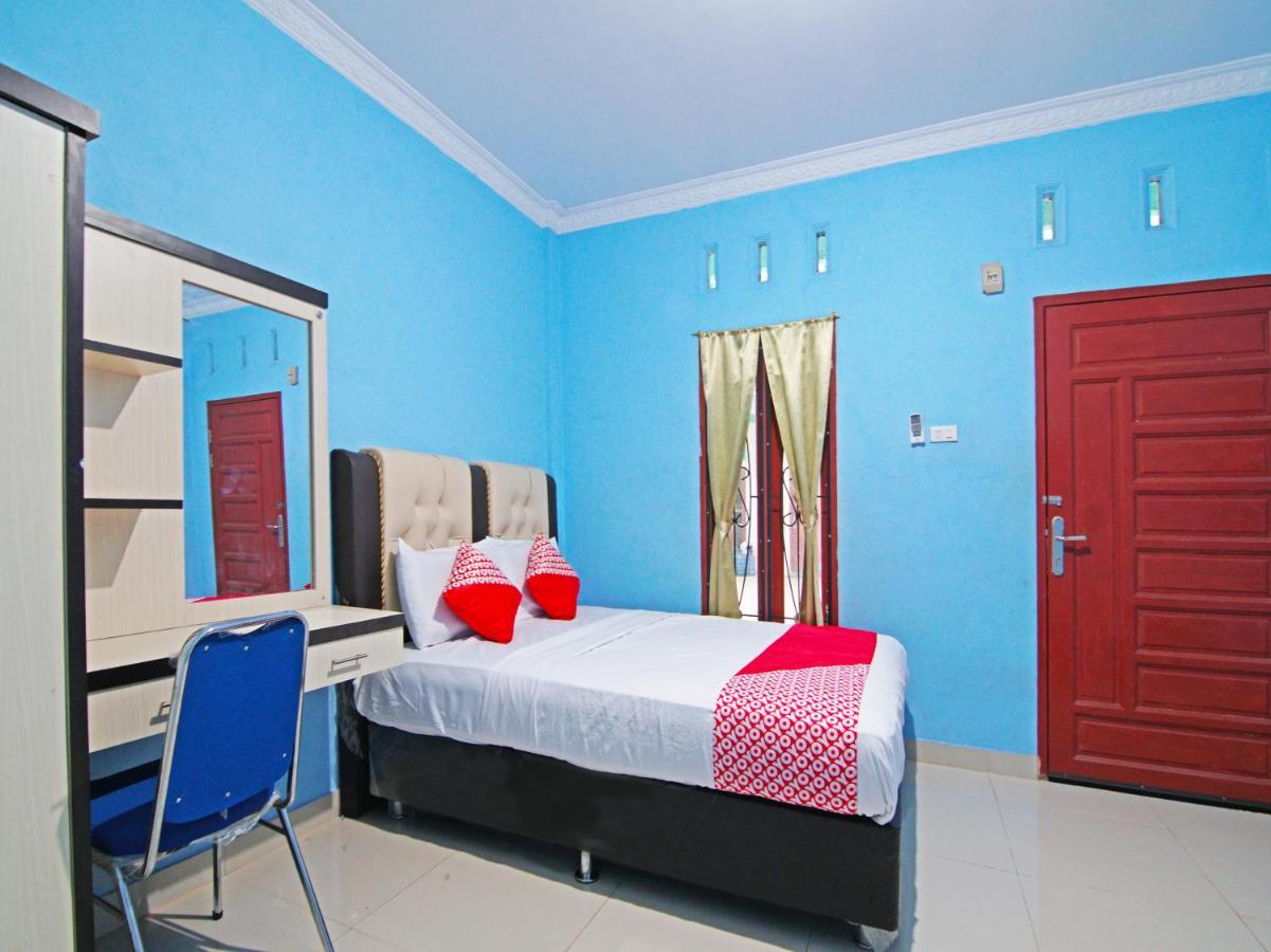 Oyo 90752 Ridho Guest House Syariah Dumai Luaran gambar