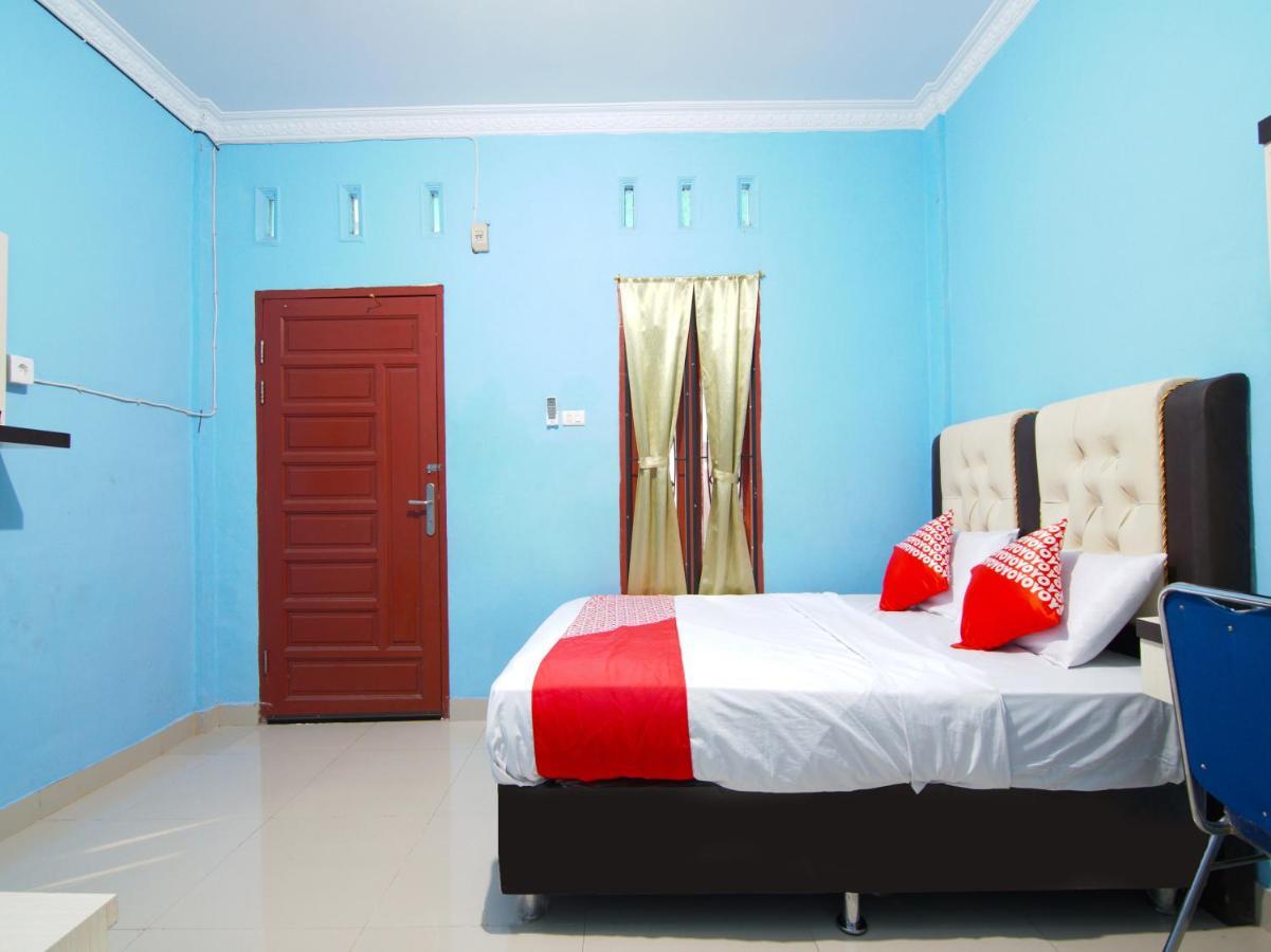 Oyo 90752 Ridho Guest House Syariah Dumai Luaran gambar