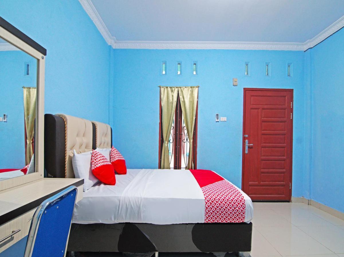 Oyo 90752 Ridho Guest House Syariah Dumai Luaran gambar