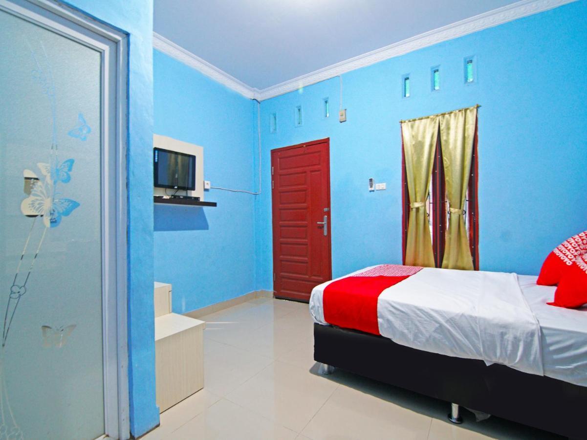 Oyo 90752 Ridho Guest House Syariah Dumai Luaran gambar